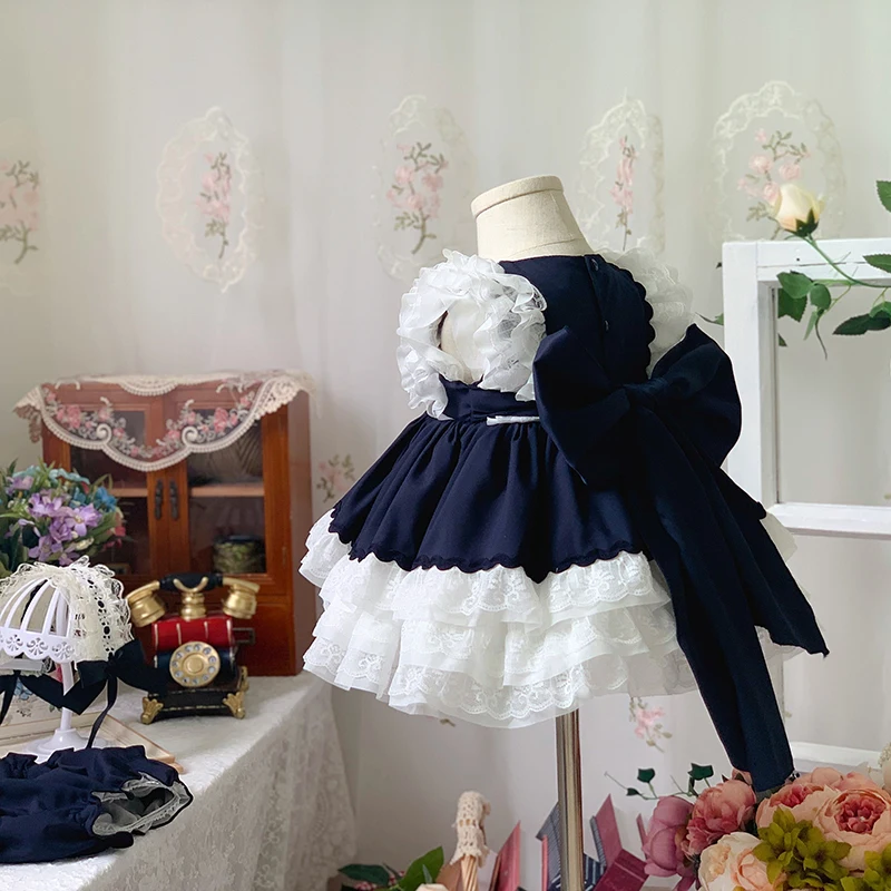 Baby Clothing Spanish Vintage  - Baby Clothing Easter recension och pris